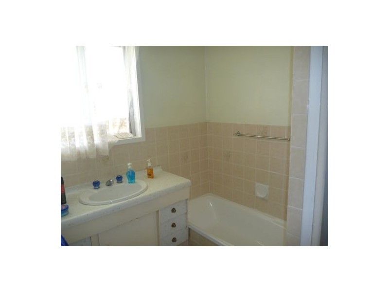 27 Brahms Ct, Strathpine QLD 4500