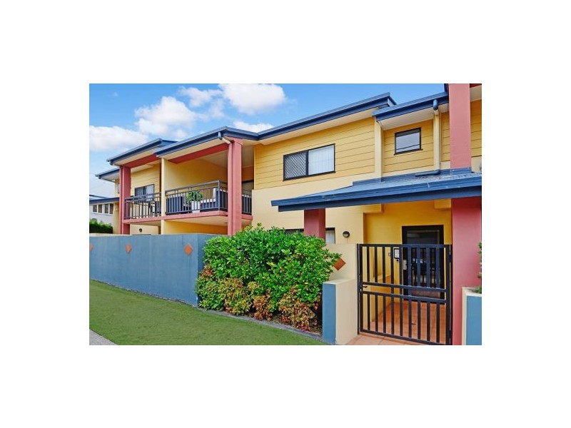 Unit 5 Cnr Rialto St & Old Cleveland Rd, Coorparoo QLD 4151