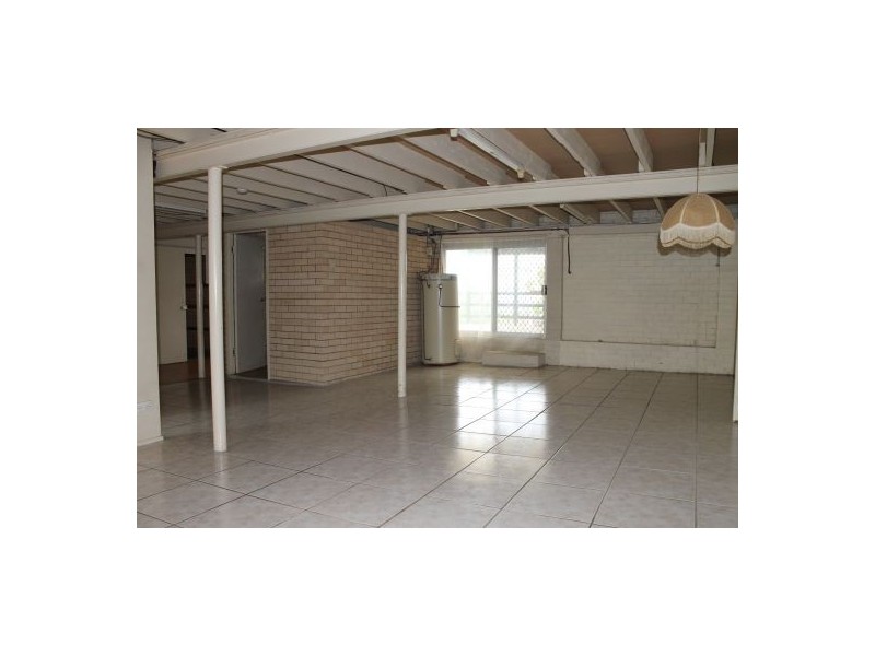 8 Prenzler Street, Upper Mount Gravatt QLD 4122