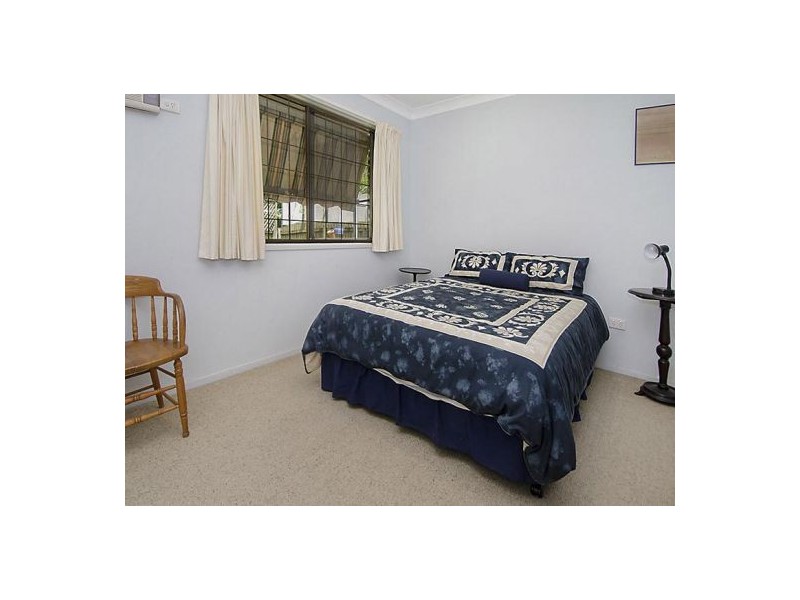 12 Codford Pl, Chapel Hill QLD 4069