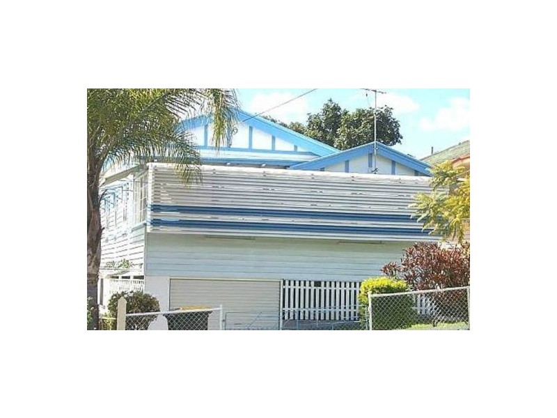 36 Drummond Street, Greenslopes QLD 4120