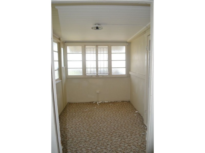 36 Drummond Street, Greenslopes QLD 4120