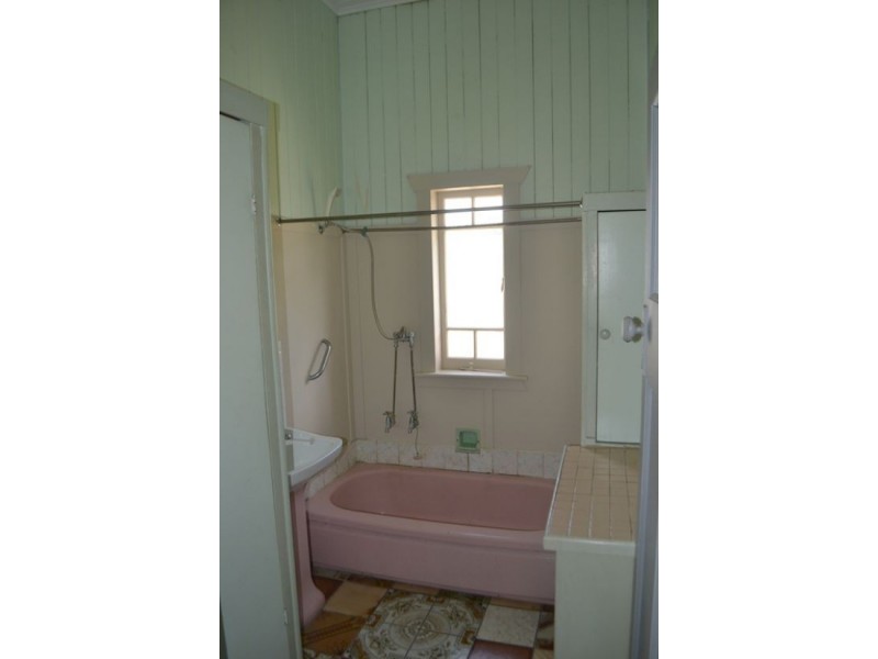 36 Drummond Street, Greenslopes QLD 4120