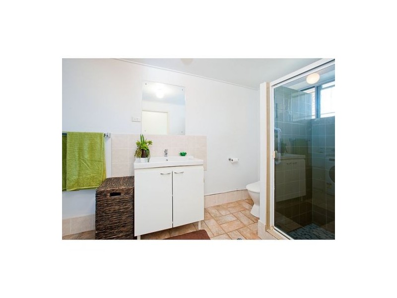 2/17 Albert Street, Annerley QLD 4103