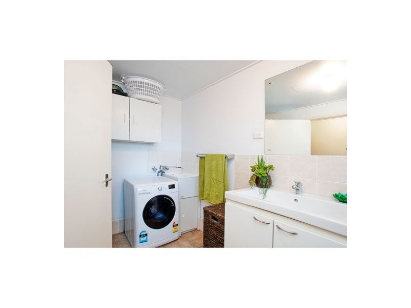 2/17 Albert Street, Annerley QLD 4103