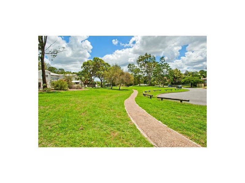 2/17 Albert Street, Annerley QLD 4103