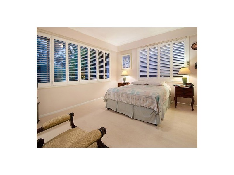 36 Kneale Street, Holland Park West QLD 4121