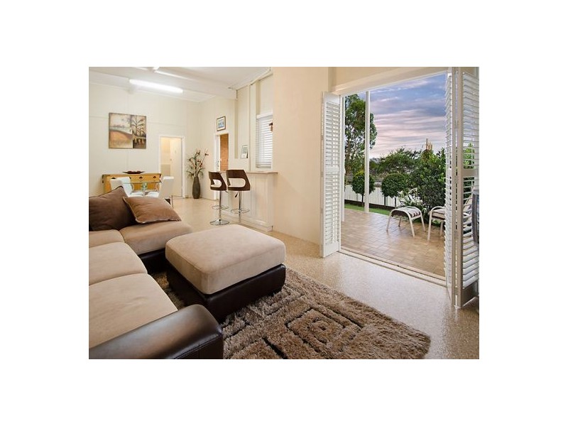 36 Kneale Street, Holland Park West QLD 4121