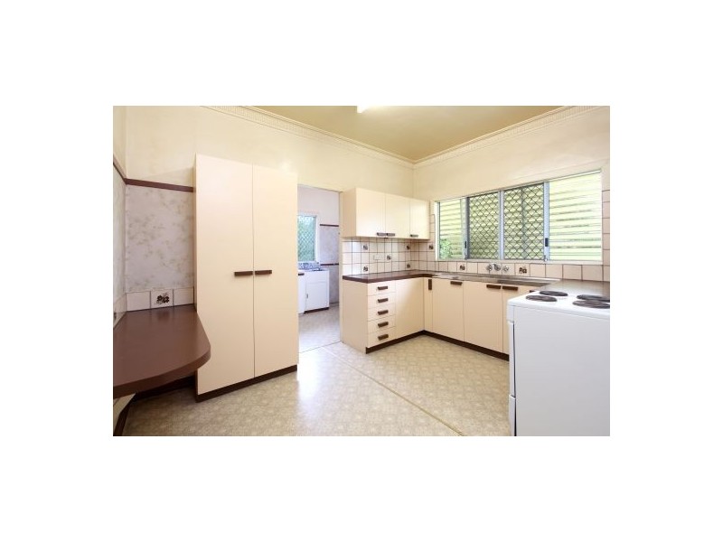 16 Fork Street, Coorparoo QLD 4151