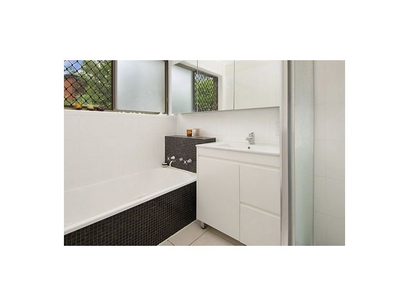 36 Fort Rd, Oxley QLD 4075