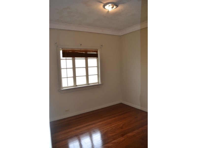 34 Judge Street, Norman Park QLD 4170
