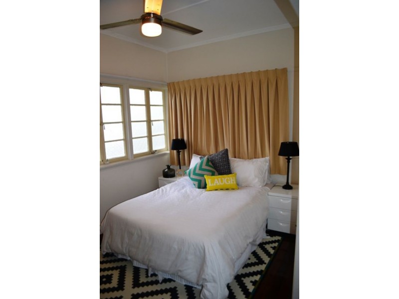 50 Marvin Street, Holland Park West QLD 4121