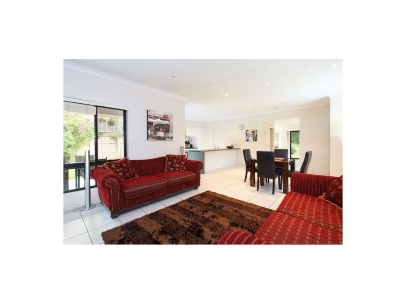 86 Tristania Way, Mount Gravatt East QLD 4122