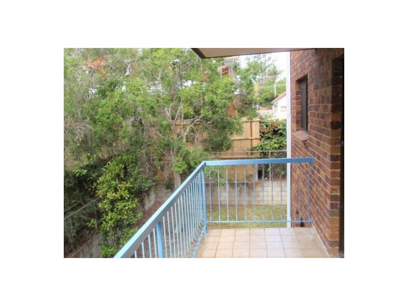 4/12 Crown Street, Holland Park West QLD 4121