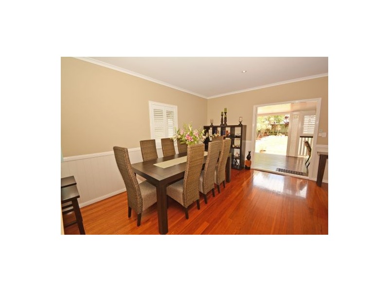 67a Raven Street, Camp Hill QLD 4152