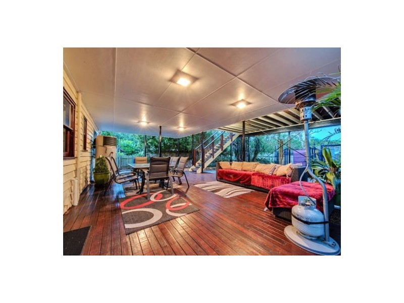 15 Snowden Street, Tarragindi QLD 4121