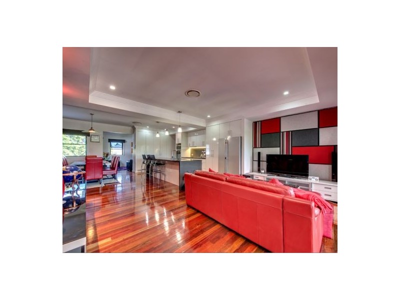 15 Snowden Street, Tarragindi QLD 4121