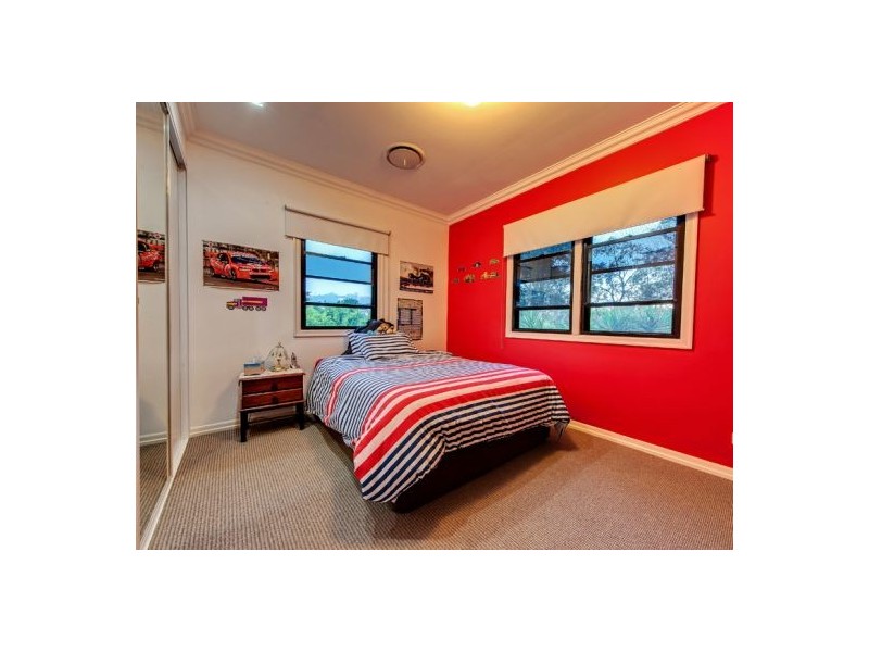 15 Snowden Street, Tarragindi QLD 4121
