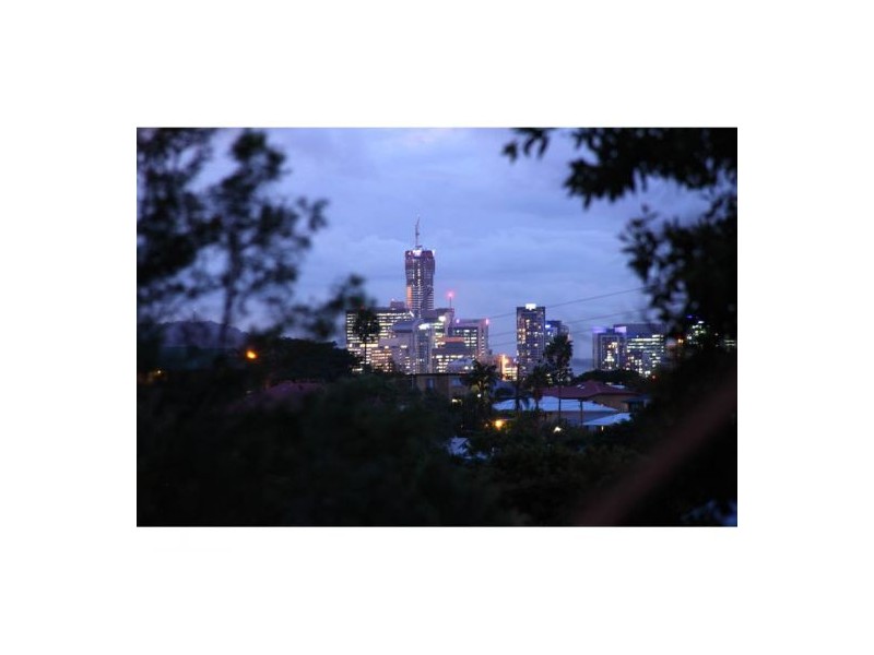 5 Glyn Street, Coorparoo QLD 4151