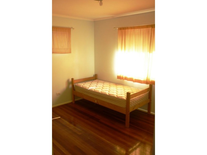 460 Nursery Road, Holland Park QLD 4121