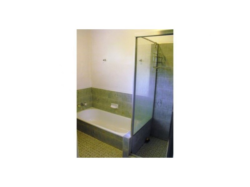 460 Nursery Road, Holland Park QLD 4121