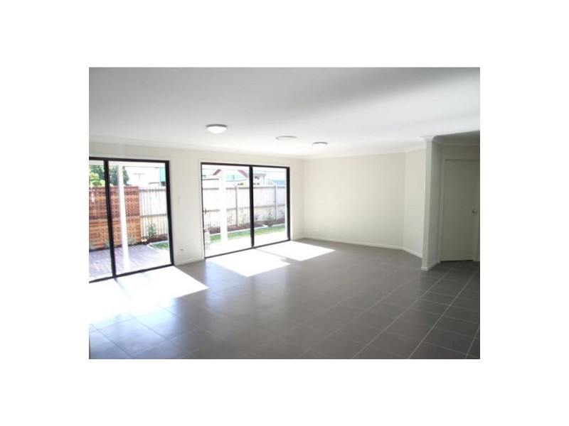 8 Nordenfeldt Road, Cannon Hill QLD 4170