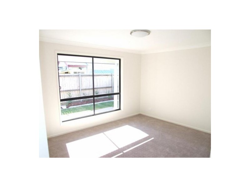 8 Nordenfeldt Road, Cannon Hill QLD 4170