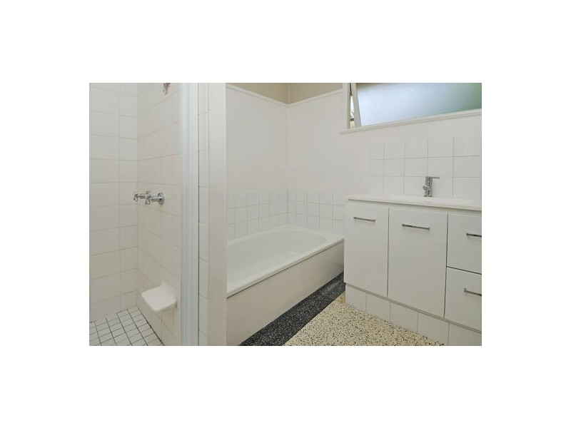 23 Mt Gravatt Rd, Upper Mount Gravatt QLD 4122