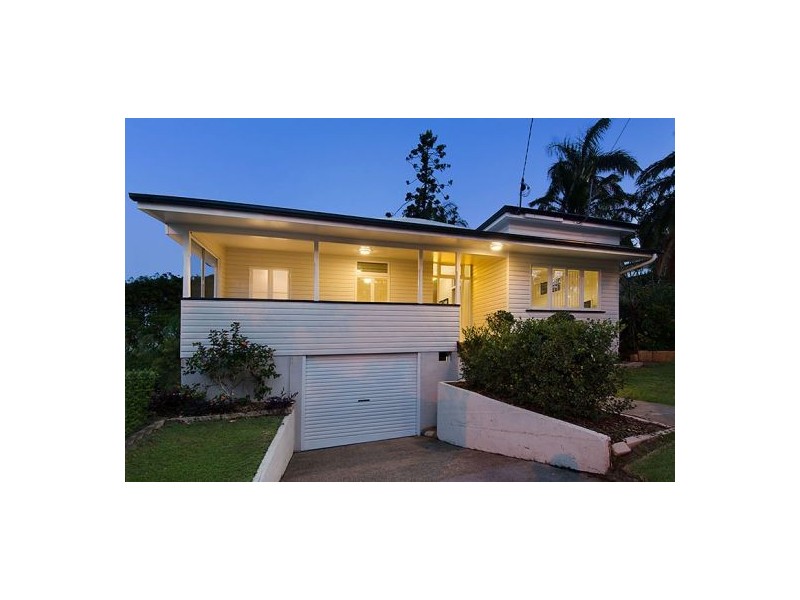 142 Simpsons Rd, Bardon QLD 4065