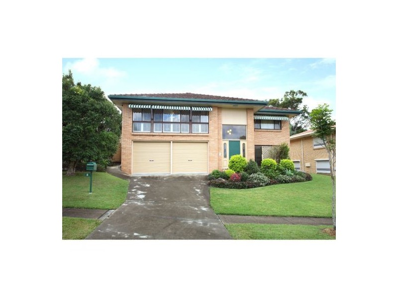 8 Bluebell Street, Mansfield QLD 4122