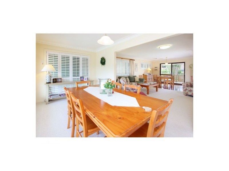 8 Bluebell Street, Mansfield QLD 4122