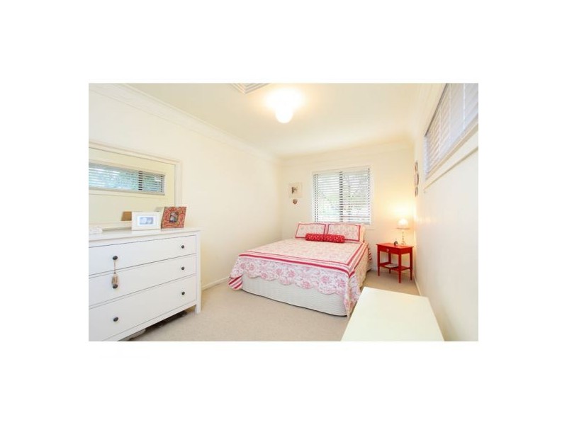 8 Bluebell Street, Mansfield QLD 4122