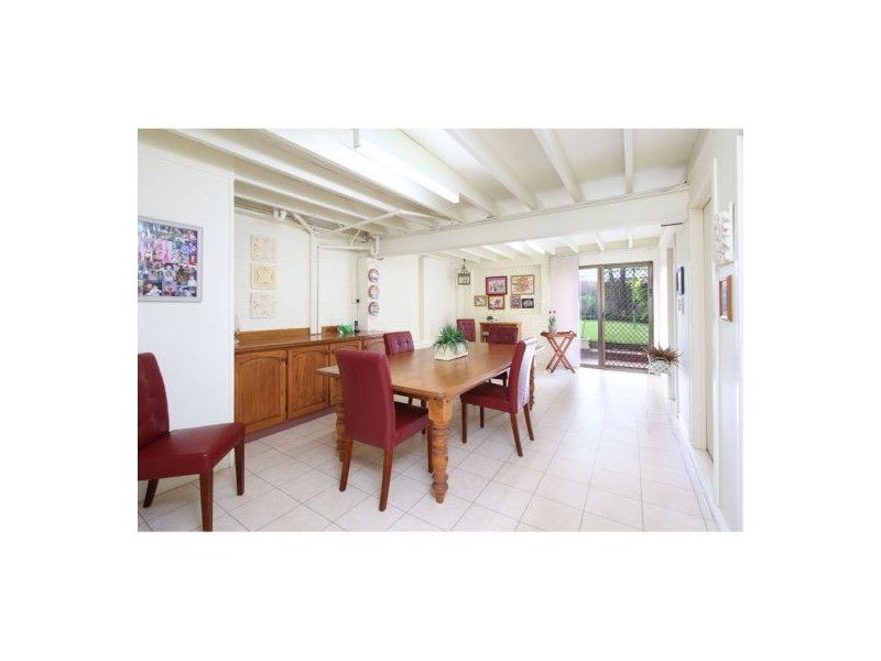 8 Bluebell Street, Mansfield QLD 4122