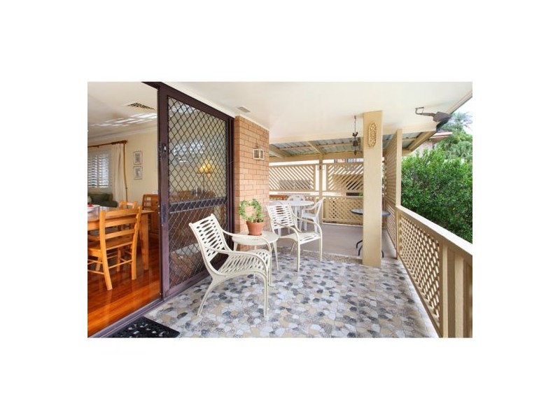 8 Bluebell Street, Mansfield QLD 4122