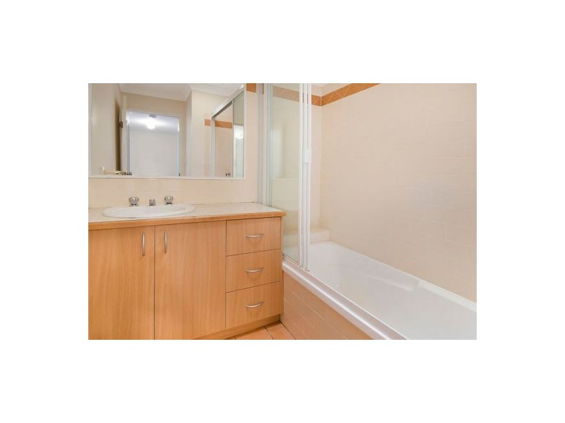 8/37 Birdwood Rd, Holland Park West QLD 4121