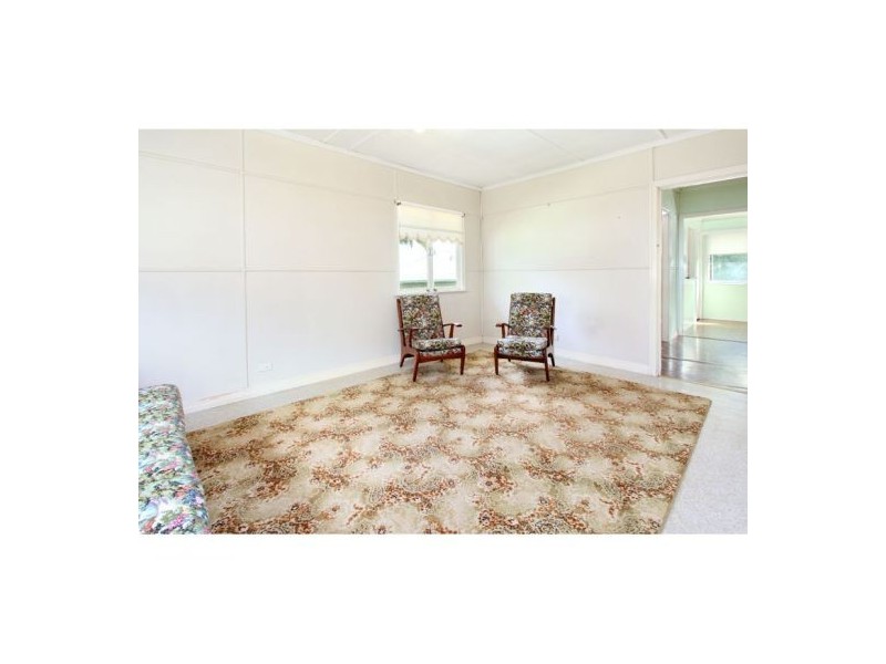 38 Elgar Street, Holland Park QLD 4121