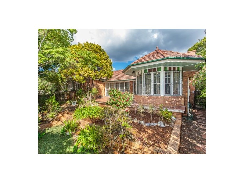 23 Mars Street, Coorparoo QLD 4151