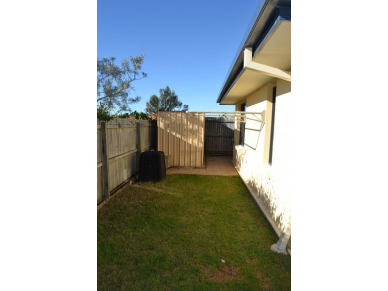 8 Pintail Street, North Lakes QLD 4509