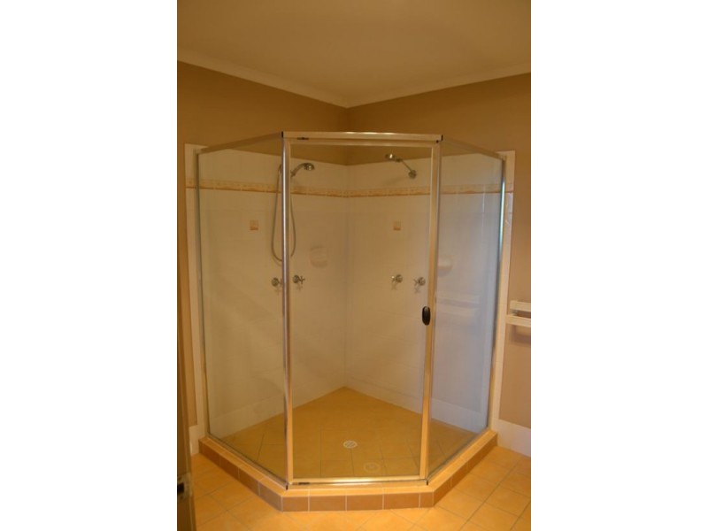 8 Pintail Street, North Lakes QLD 4509