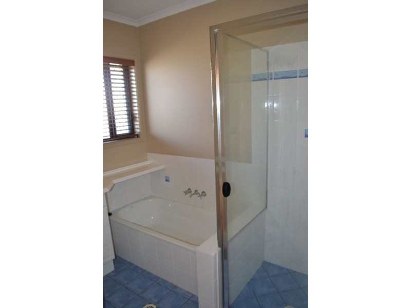 8 Pintail Street, North Lakes QLD 4509