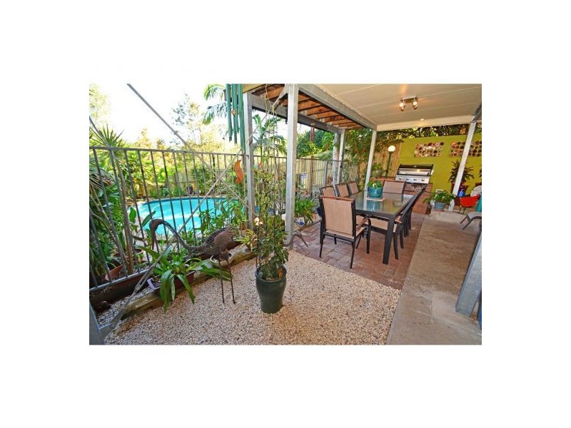 14 Carloch Street, Holland Park West QLD 4121