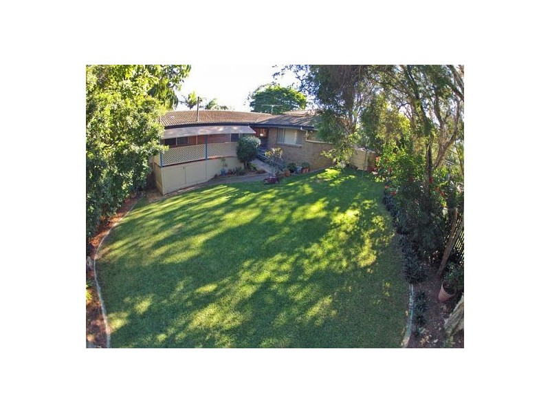 14 Carloch Street, Holland Park West QLD 4121