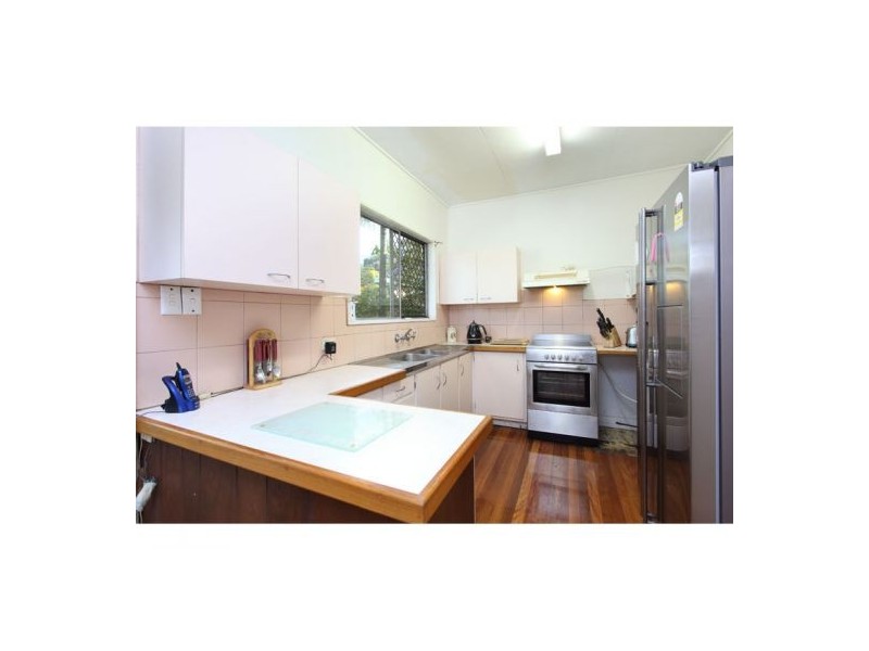 27 Bellot Street, Wishart QLD 4122