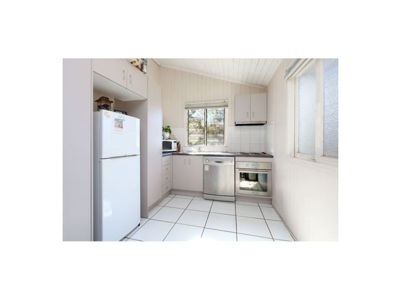 9 Woodford Street, Holland Park West QLD 4121