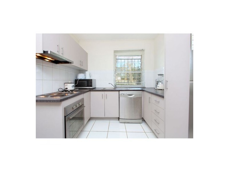 9 Woodford Street, Holland Park West QLD 4121