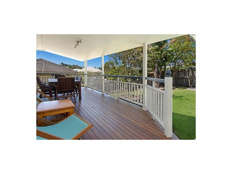 96 Boundary Rd, Camp Hill QLD 4152