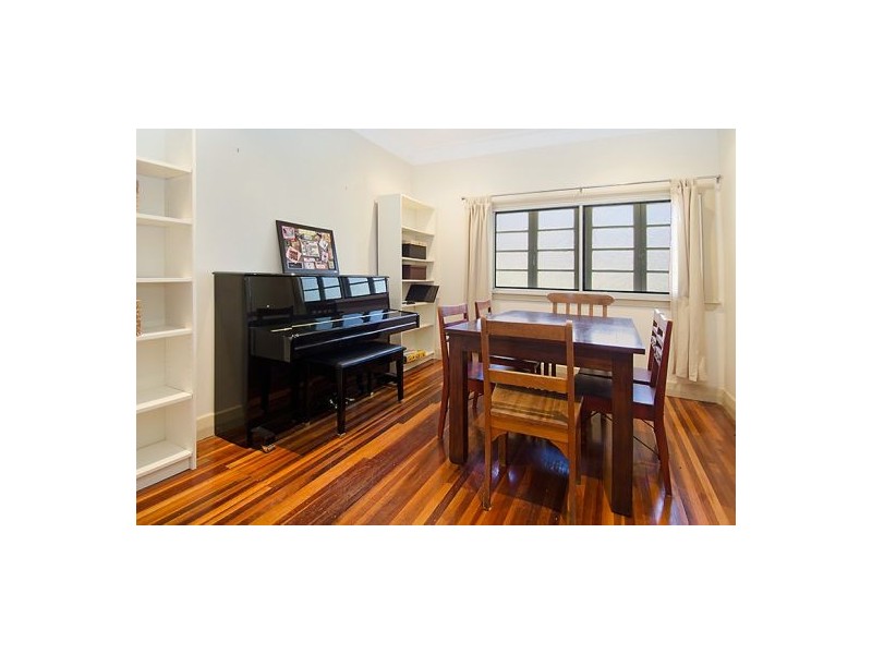 96 Boundary Rd, Camp Hill QLD 4152