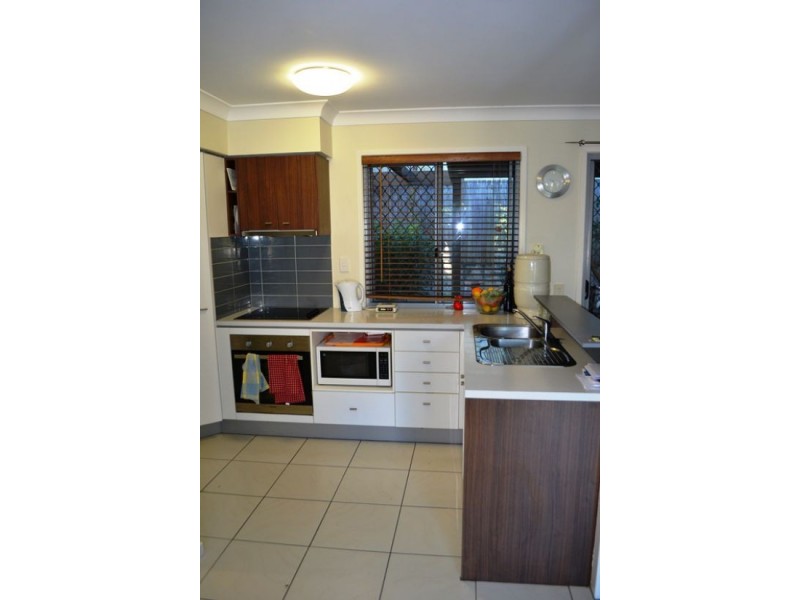 5/8 Eric Road, Holland Park QLD 4121