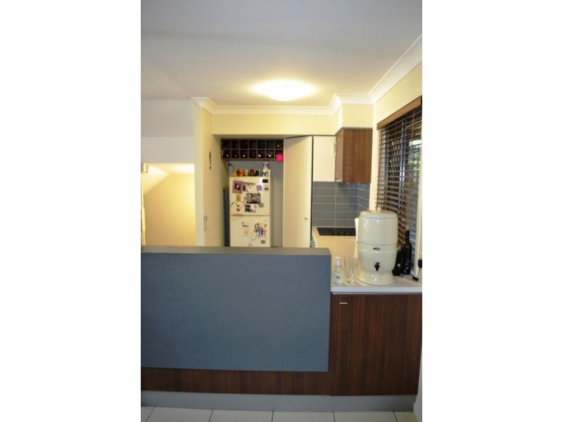 5/8 Eric Road, Holland Park QLD 4121