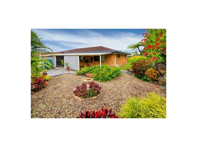 137 Sapphire Street, Holland Park QLD 4121